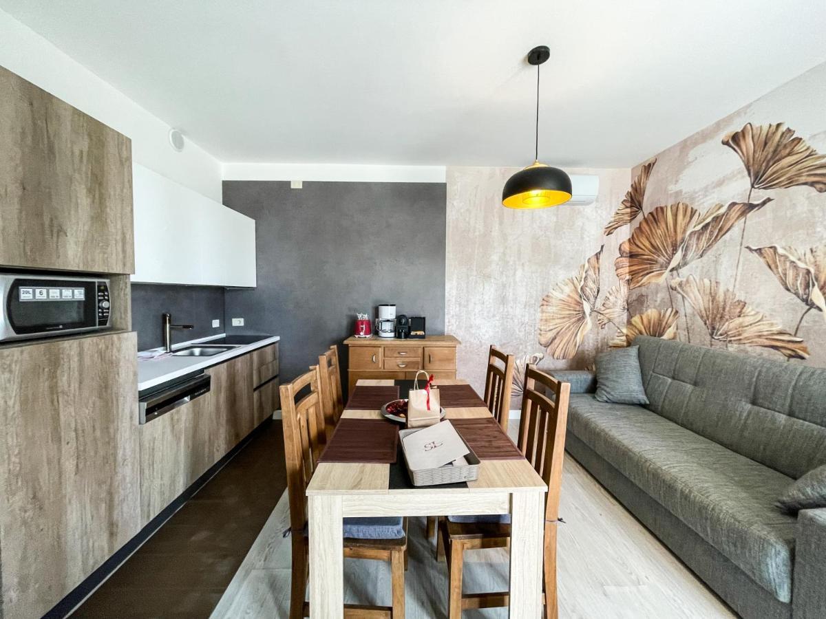 גארדה Sunset Lodge - Enjoy Holiday מראה חיצוני תמונה